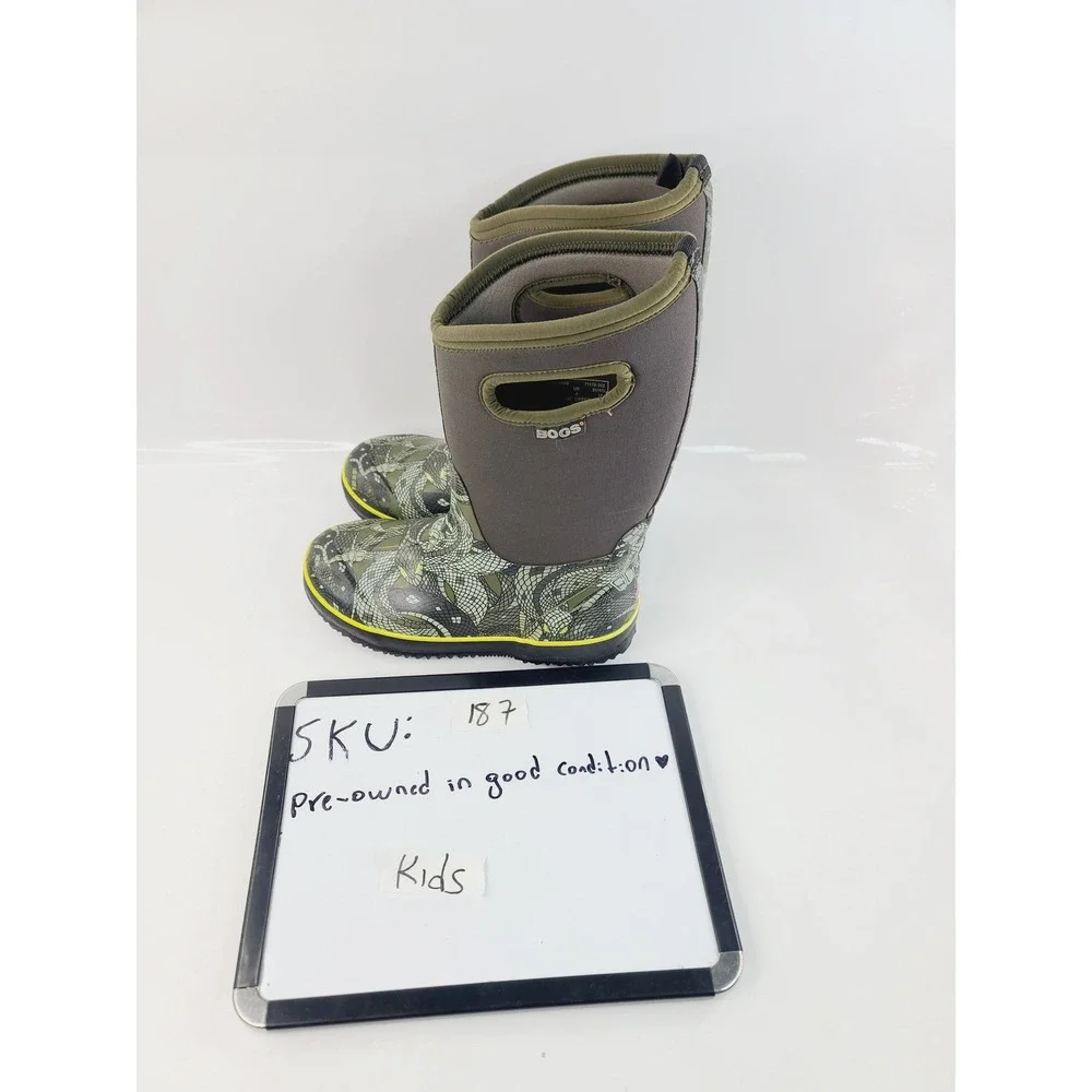 Bogs,‎ Round Toe Rubber, Neoprene, Outdoor Boot Rain Boot Kids Size 4 Green Gray